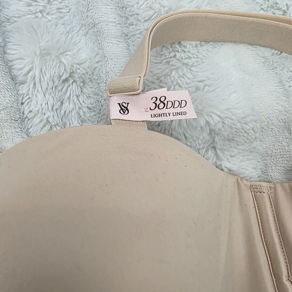 Victoria's Secret Pink Tan Seamless Bra Molded Cup Removeable Straps - Picture 2 of 5